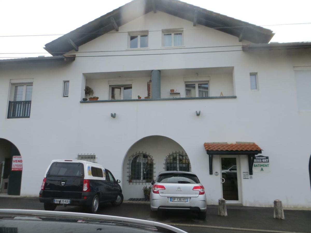 Residence Biak Bat 西布勒 外观 照片